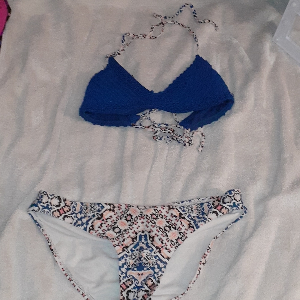 Bathing suit